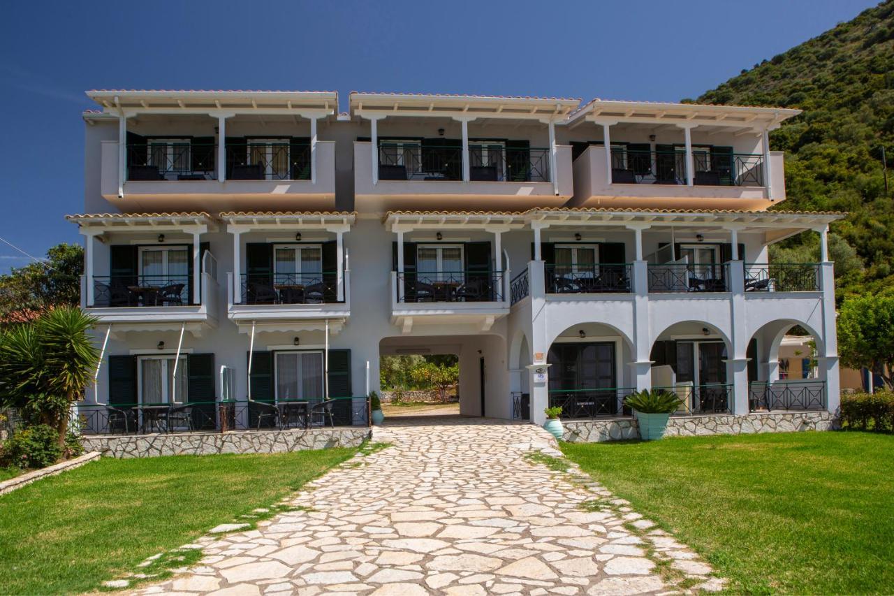Captain Nick Aparthotel Mikros Gialos Exteriér fotografie